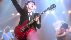 Album zawiera hit "Thunderstruck", jeden z najważniejszych w historii rocka.