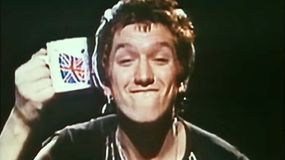 Sex Pistols uznaje się za pierwszy zespół punk rockowy na świecie.
