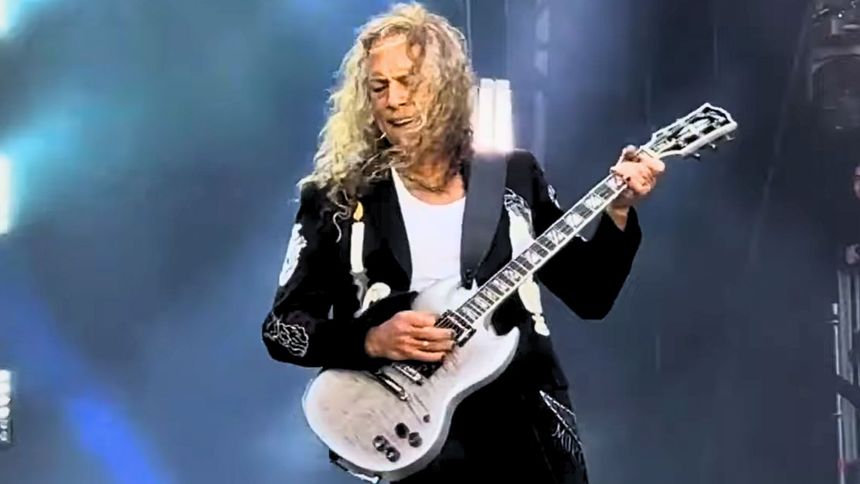 Koncert, podczas którego wykorzystano gitarę, odbył się w lipcu 2025.