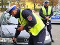 Światła awaryjne często używane są niezgodnie z prawem.