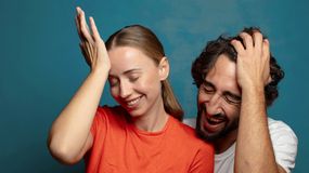 Plotkowanie łączy ludzi