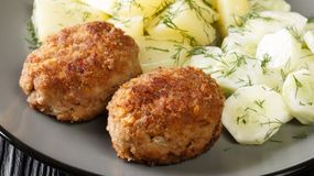 Domowe kotlety mielone. Najlepszy przepis Piotra Ogińskiego