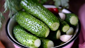 Ogórki małosolne – ekspresowy przepis na ogórki w 5 godzin