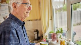 4 częste błędy żywieniowe seniorów. Te nawyki skracają życie