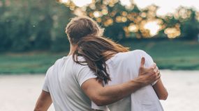 Psychotest. Którą opcję wybierasz? To mówi wiele o twoim życiu miłosnym