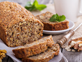 Chlebek bananowy. Prosty przepis na pyszne ciasto z bananów
