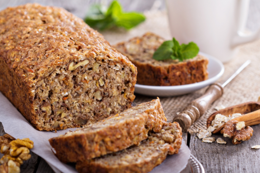 Chlebek bananowy. Prosty przepis na pyszne ciasto z bananów