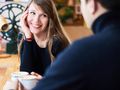 6 oznak, że ktoś jest tobą naprawdę zainteresowany. Nie przegap ich