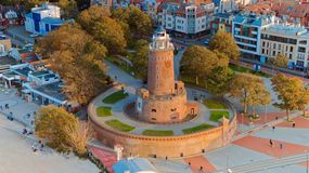 Długi weekend listopadowy 2025. Gdzie spędzimy go najtaniej?