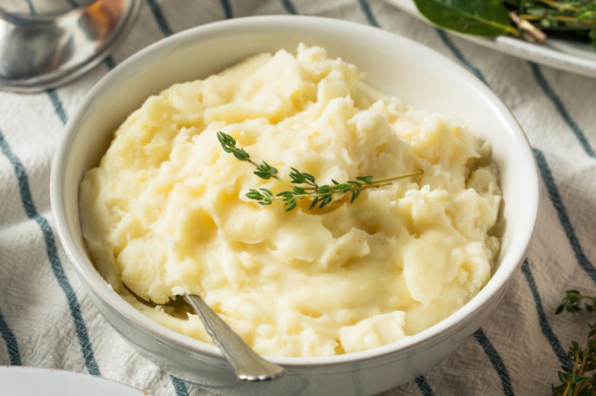 Puree ziemniaczane. Prosty przepis na pyszny dodatek do obiadu