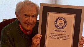 Najstarszy praktykujący lekarz świata zdradził sekret długowieczności