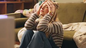 kobieta odczuwająca złość