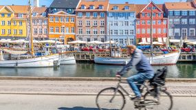 Kopenhaga, widok na ulicę Nyhavn 