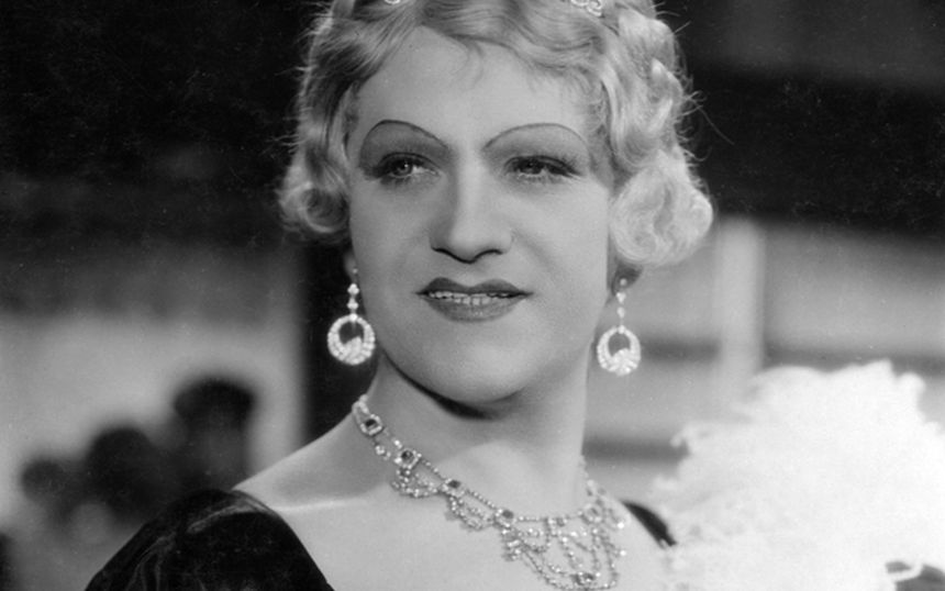Eugeniusz Bodo jako Mae West w filmie 
