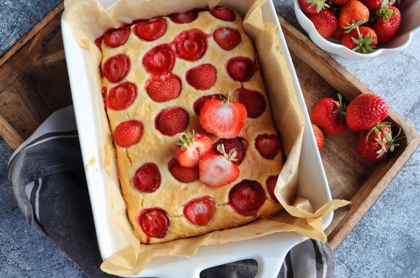 Ciasto truskawkowe bez glutenu – prosty przepis Ani Lewandowskiej