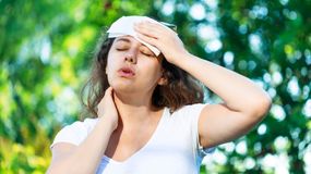 Jak radzić sobie podczas upałów? Pamiętaj o tych kilku zasadach