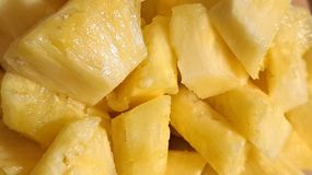 Ananas pomaga w odchudzaniu. Polacy często omijają go w sklepie