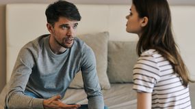 Jak rozpoznać gaslighting?