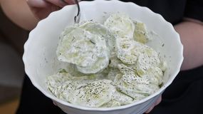 Mizeria z ogórków – przepis