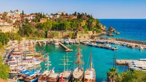 Antalya. Co zobaczyć w "sercu Riwiery Tureckiej"? Atrakcje i plaże