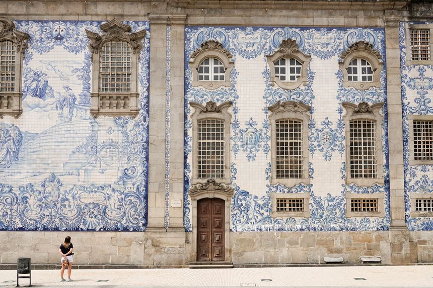 Odkryj piękno Rua do Bonjardim w Porto