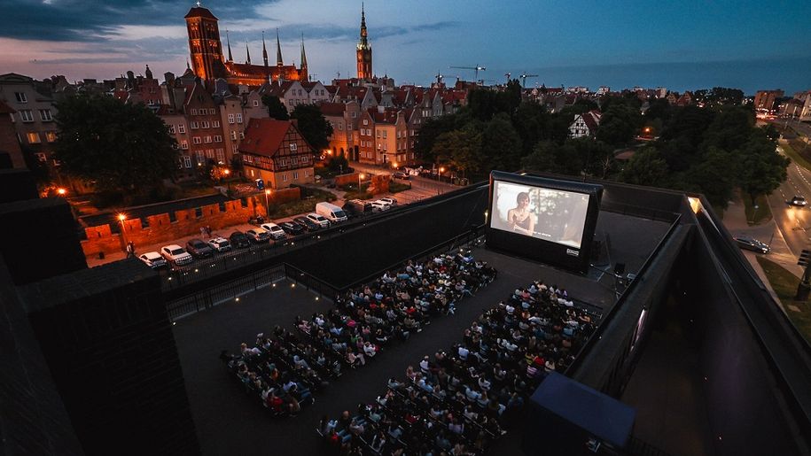 Ludzie w Kinie na Szekspirowskim