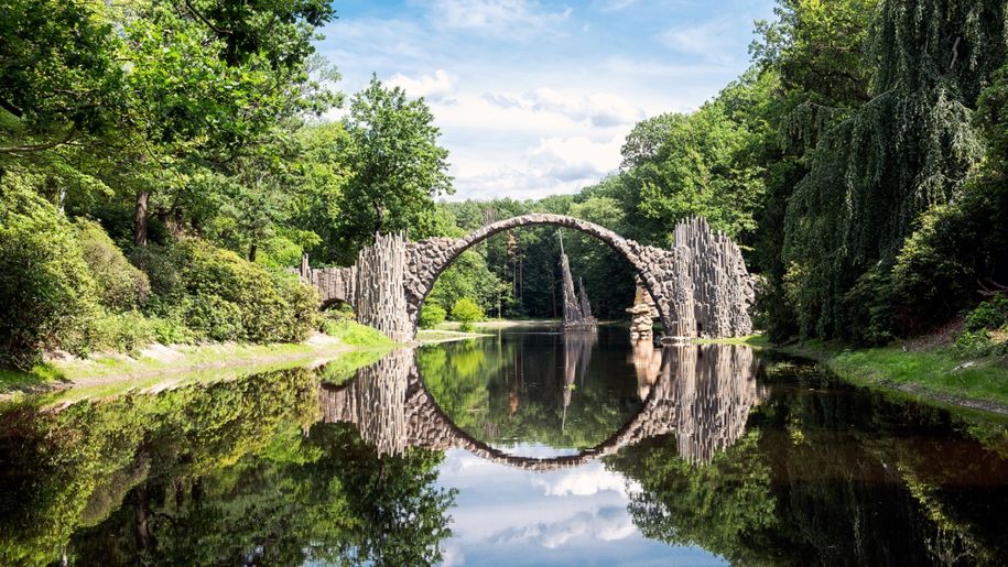 Diabelski Most (Most Rakotzbrücke)