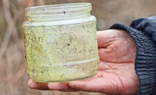 Gdzie wyrzucać słoiki?