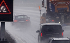 Niemcy kontra zima. Loty odwołane, paraliż autostrad