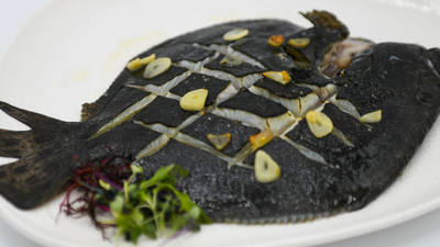 Ryba turbot kontra łosoś