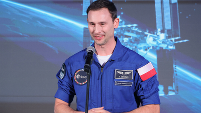 Sławosz Uznański, Polak poleci w kosmos