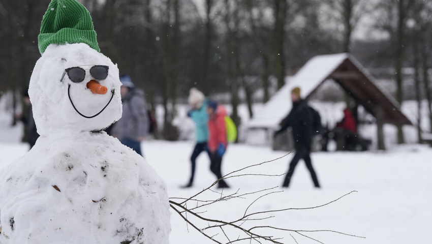 Zima wraca. IMGW: śnieg i ostry mróz w Polsce