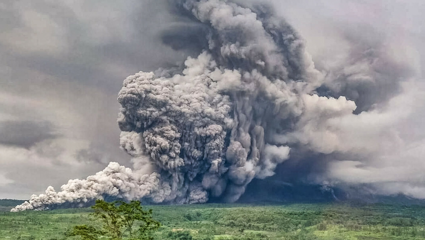 Wulkan Semeru, Indonezja