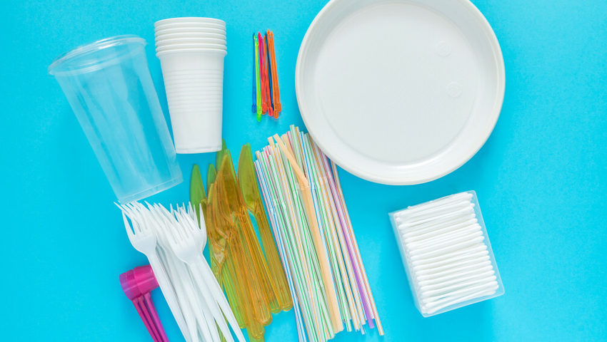 Nowe unijne zakazy. Totalna wojna z plastikiem