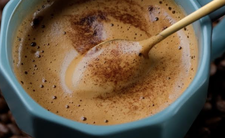 Dodaj łyżeczkę do kawy