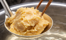 Czym jest pasta miso? Kuchnia japońska