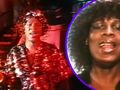 Sylvester i "You Make Me Feel (Mighty Real)"