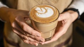 To koniec z kawą z mlekiem i cukrem?