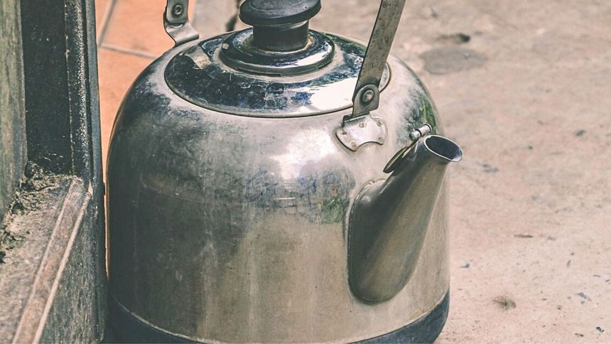 Użyj tego zamiast octu podczas odkamieniania czajnika.