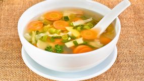 Ta zupa jest smaczna i zdrowa.