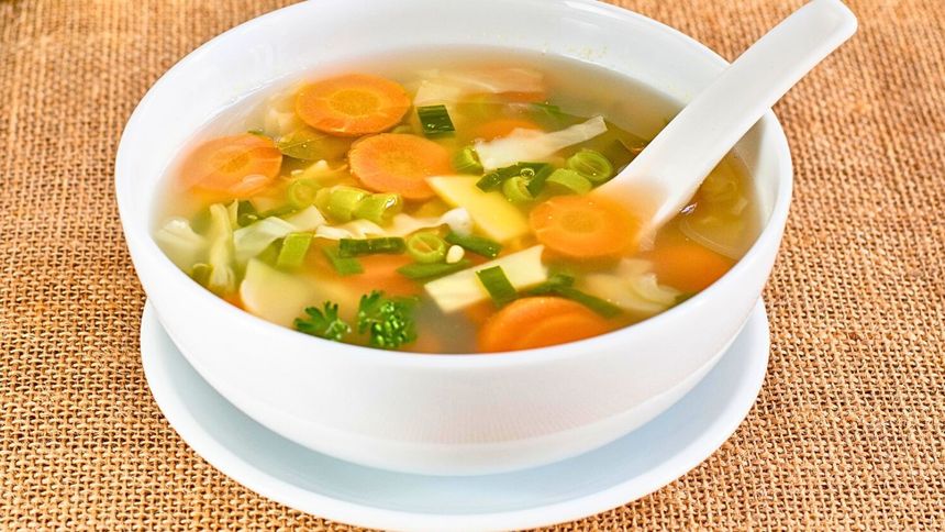 Ta zupa jest smaczna i zdrowa.