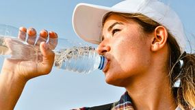 Ile litrów wody pić?