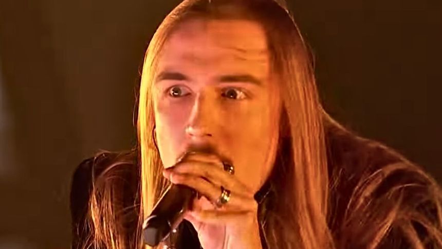 Hit lat 80. w "The Voice"