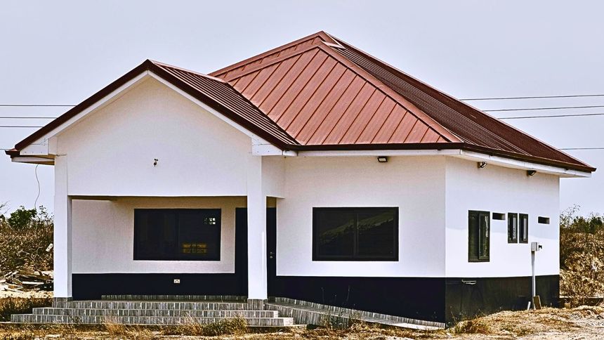 Domy jednorodzinne użytkowane są jako hotele robotnicze