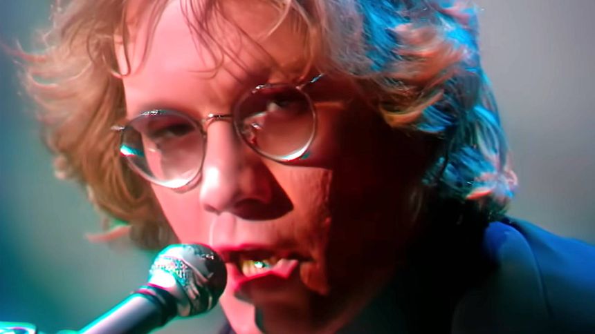 Historia piosenki "Werewolves Of London"