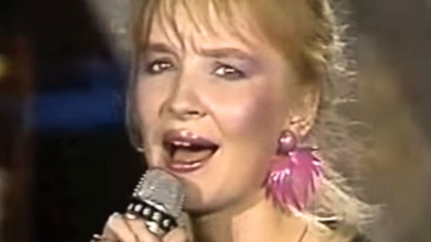 Historia piosenki "Mamy po 20 lat"