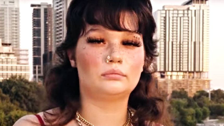 Historia piosenki "Messy"