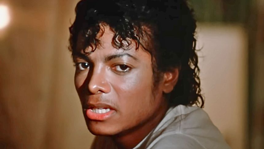 Hit lat 80. rzekomo wzniecił pożar w studiu