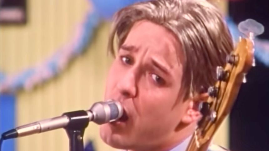 Założyciel zespołu nie był przekonany, czy utwór spodoba się słuchaczom.