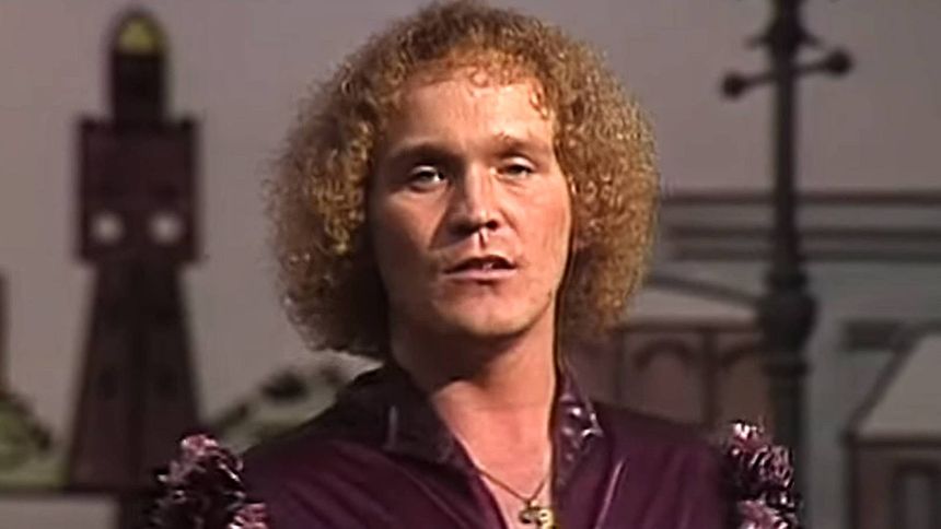 Historia piosenki "Seven Tears"